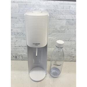 SodaStream Terra Sparkling Water Maker with CO2 & Carbonating Bottle WORKS GREAT